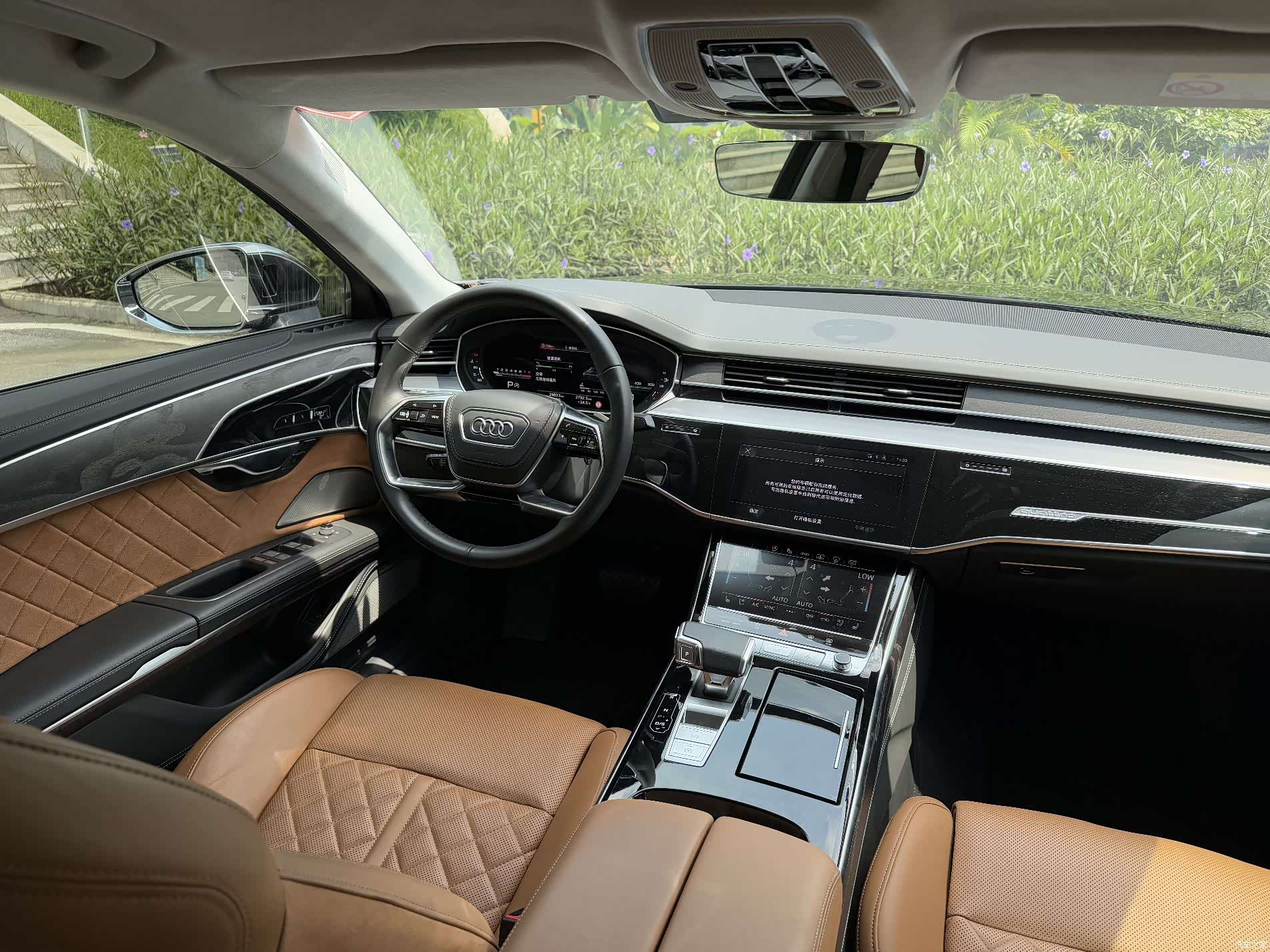Audi A8L, 2022 10