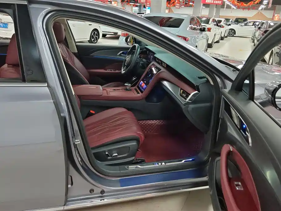 Hongqi H5 Hongqi H5