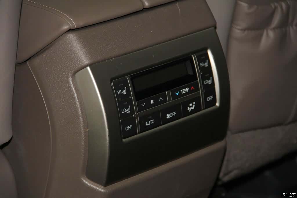 Lexus GX, 2019 18