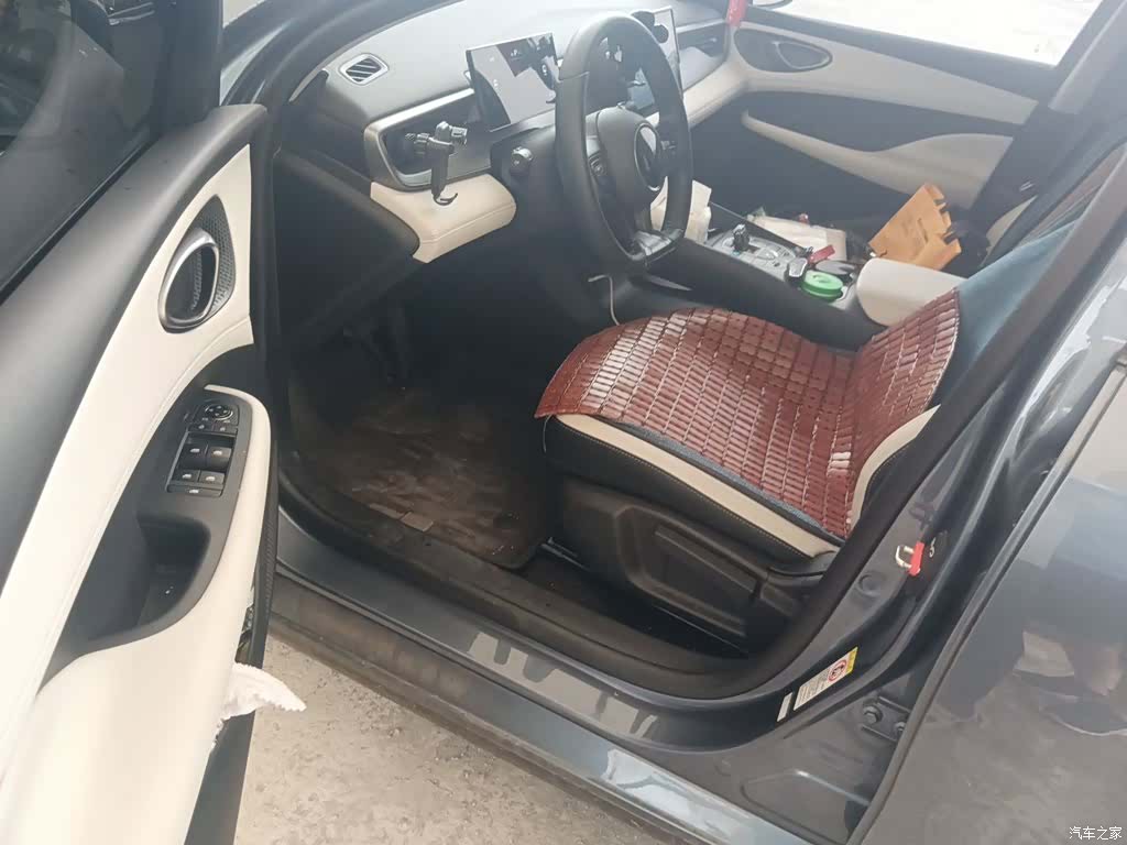BYD Seal, 2025 13