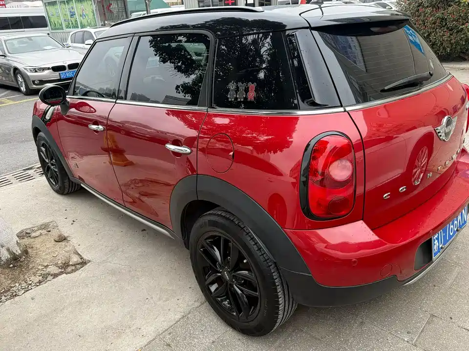 MINI COUNTRYMAN
