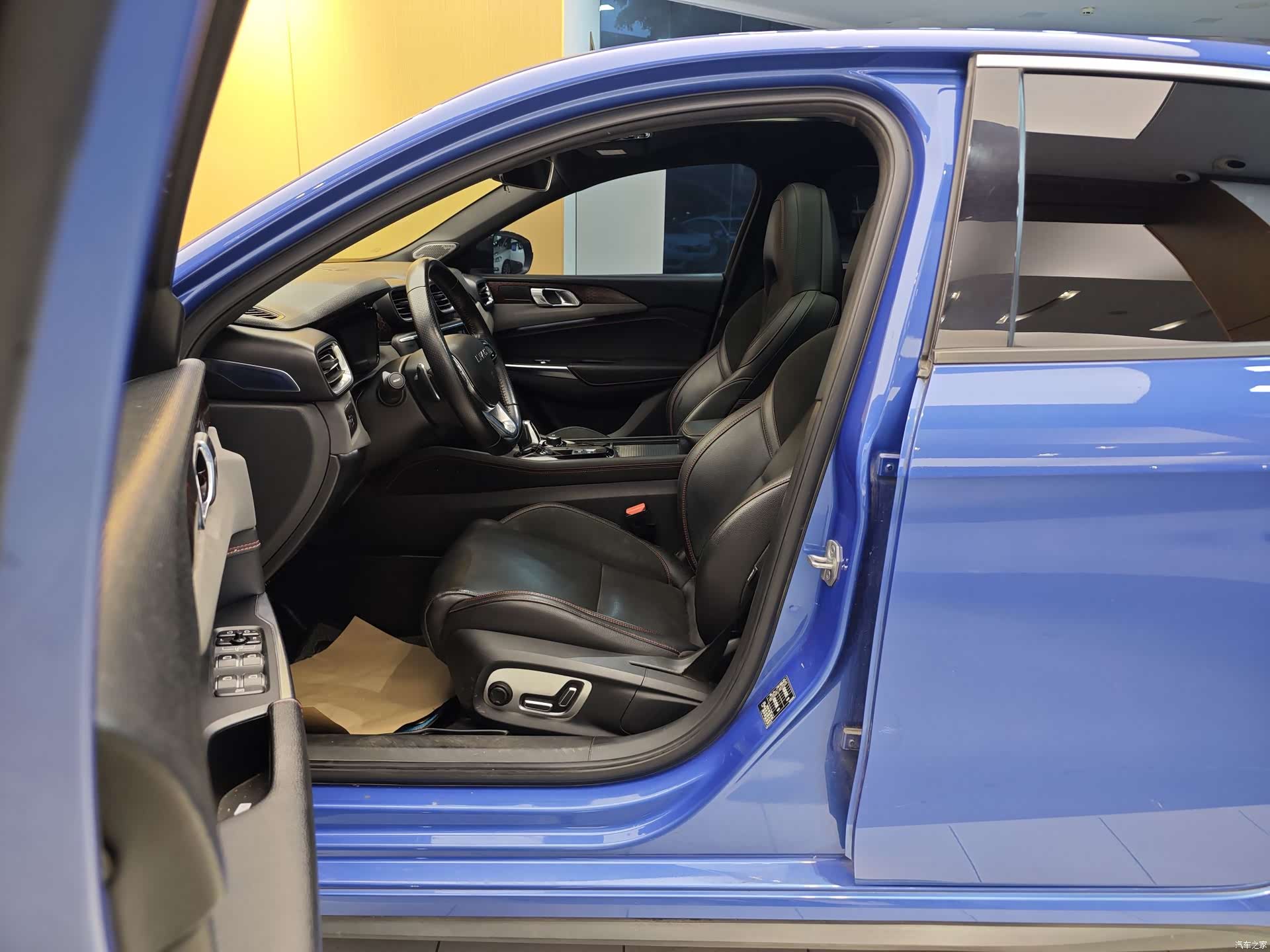 Lynk & Co 01, 2020 14
