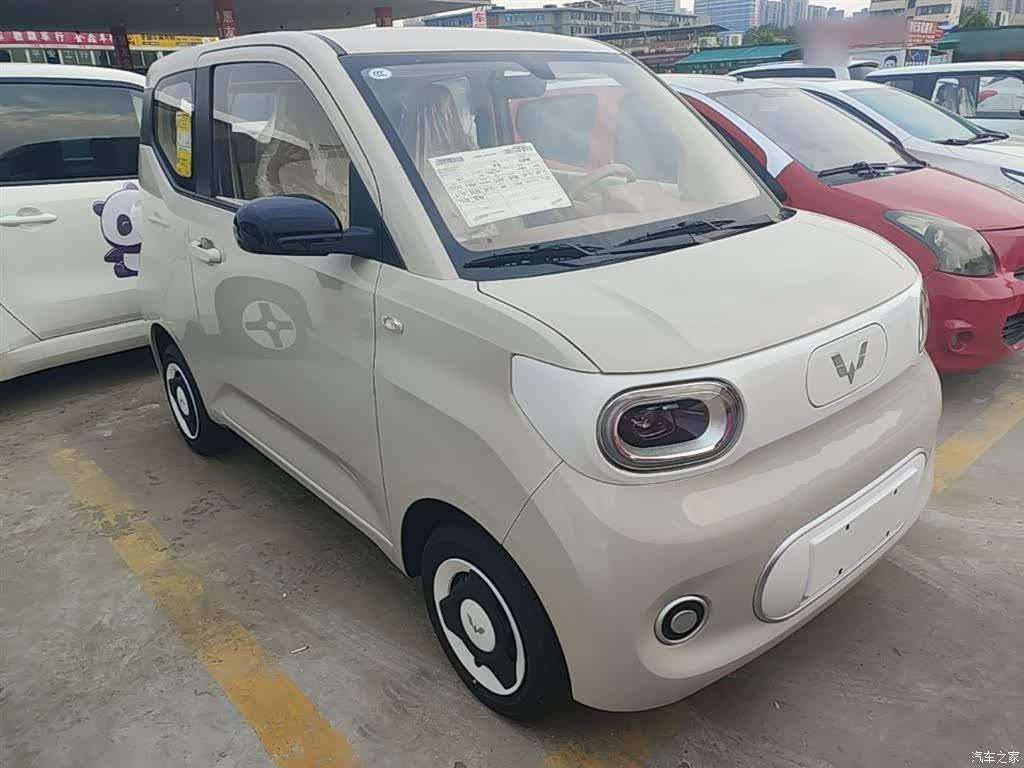Wuling MINIEV, 2026 4