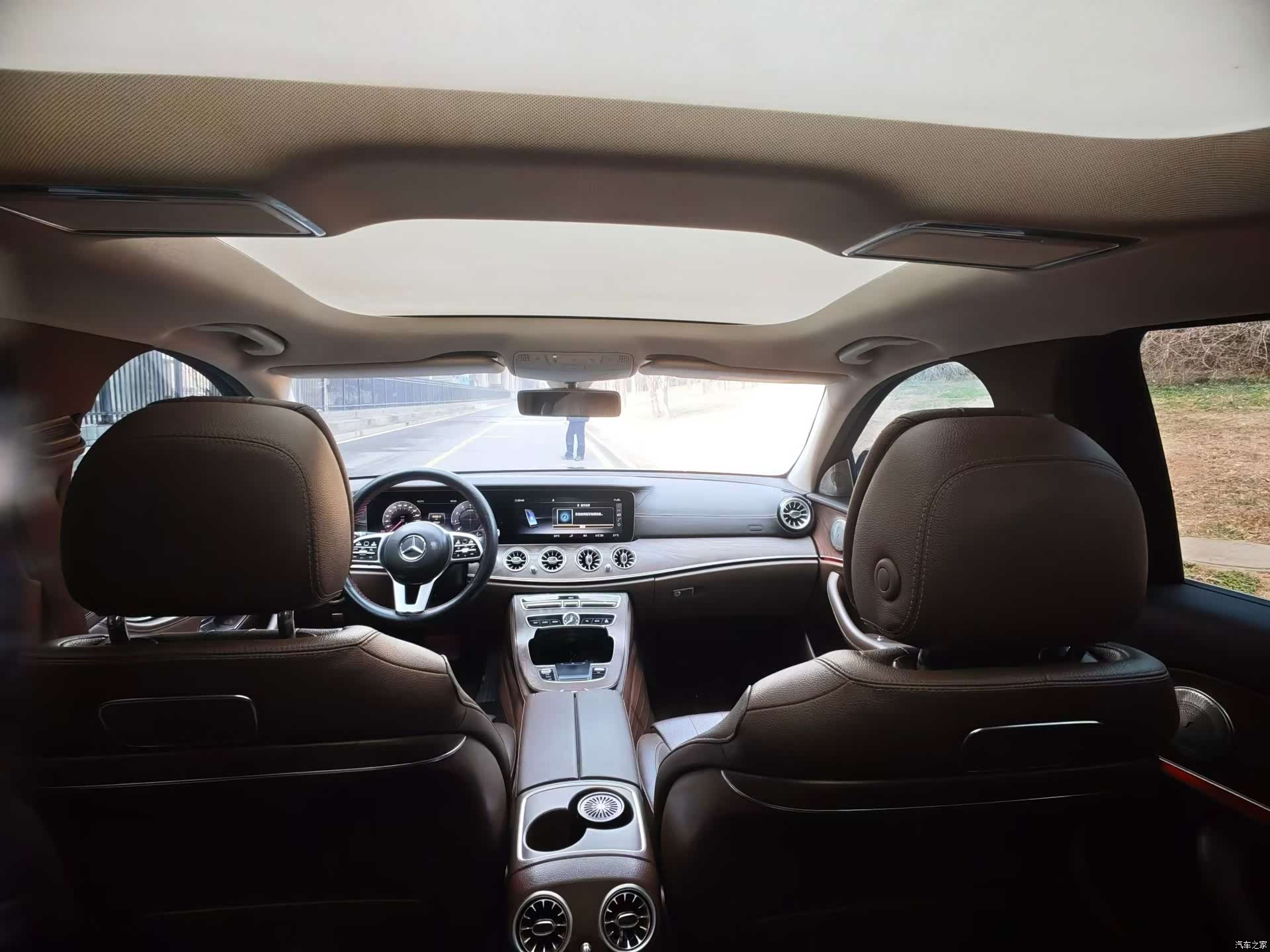 Mercedes-Benz E-Class, 2019 7