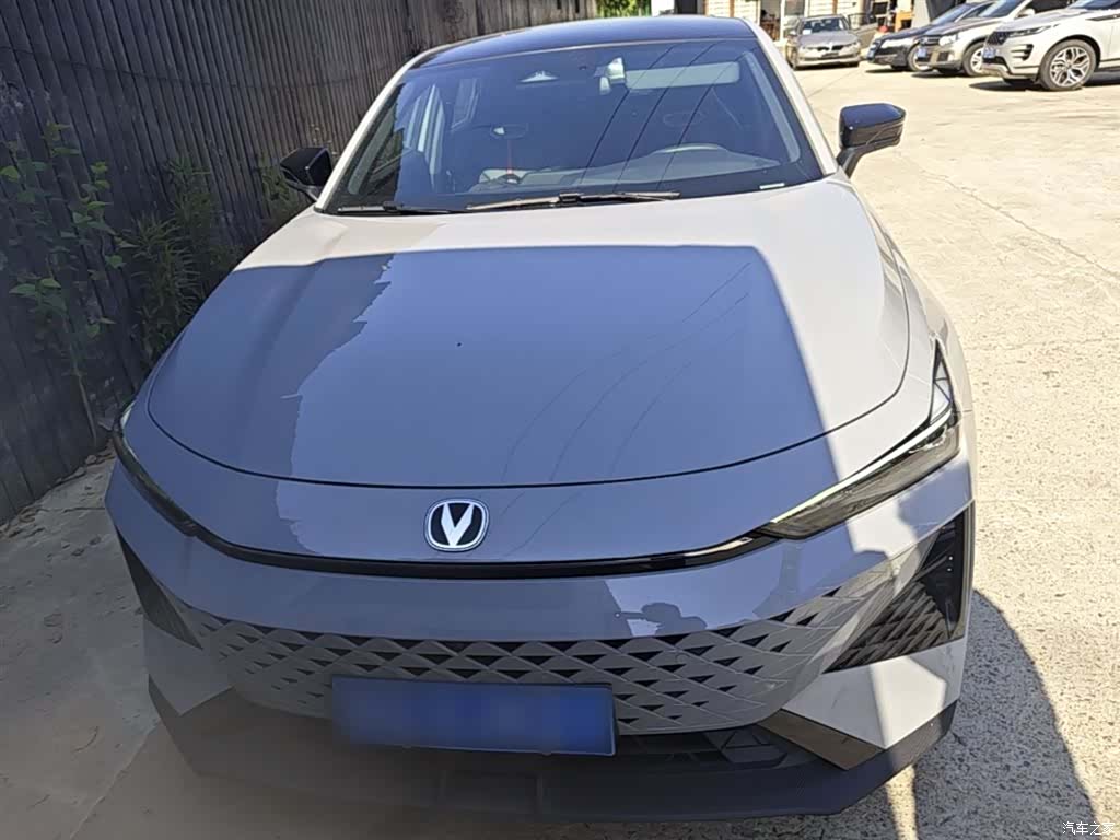 Changan UNI-V, 2024 3