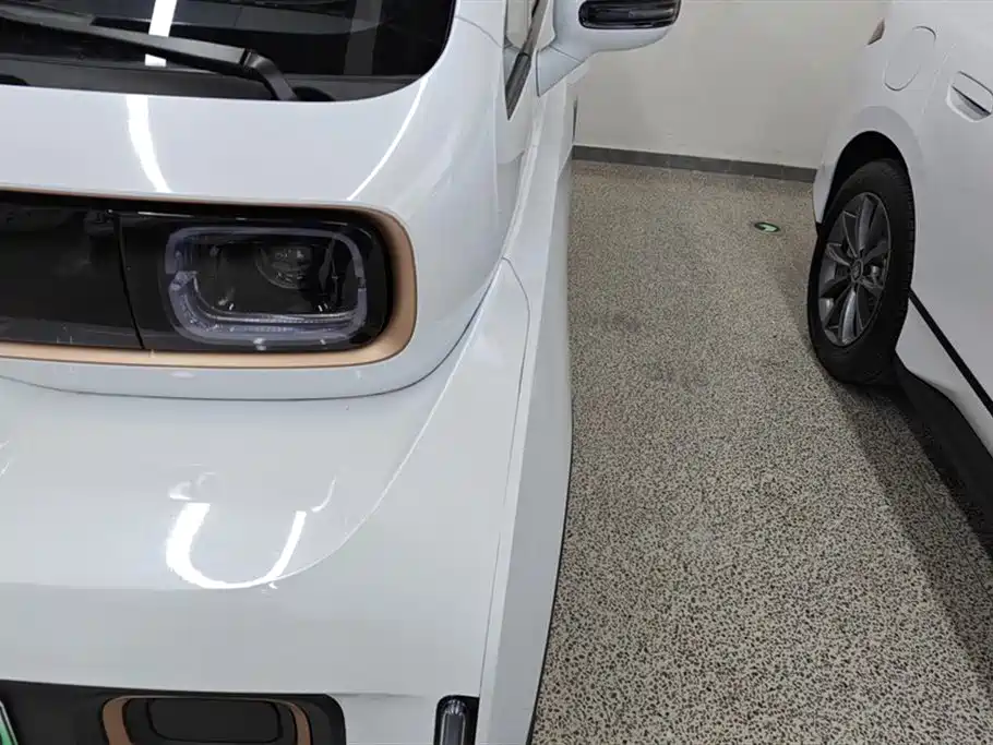 Baoding KiWi EV
