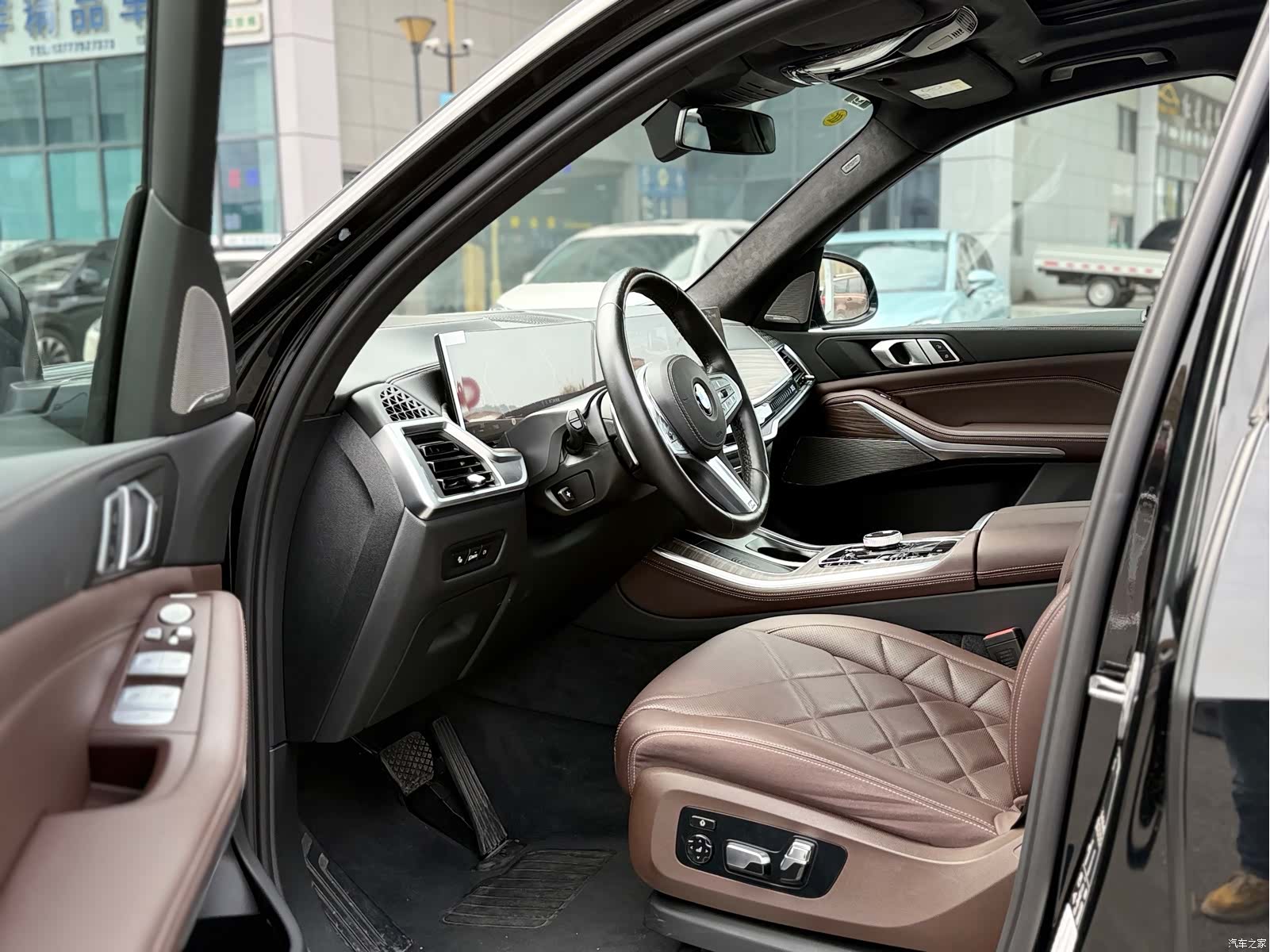 BMW X5, 2025 9