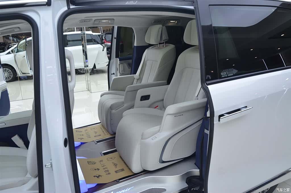 Buick GL8, 2025 все фото