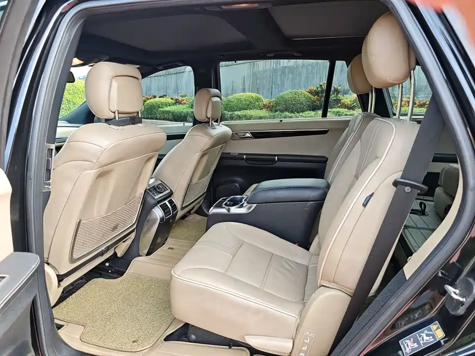 Mercedes-Benz R-class