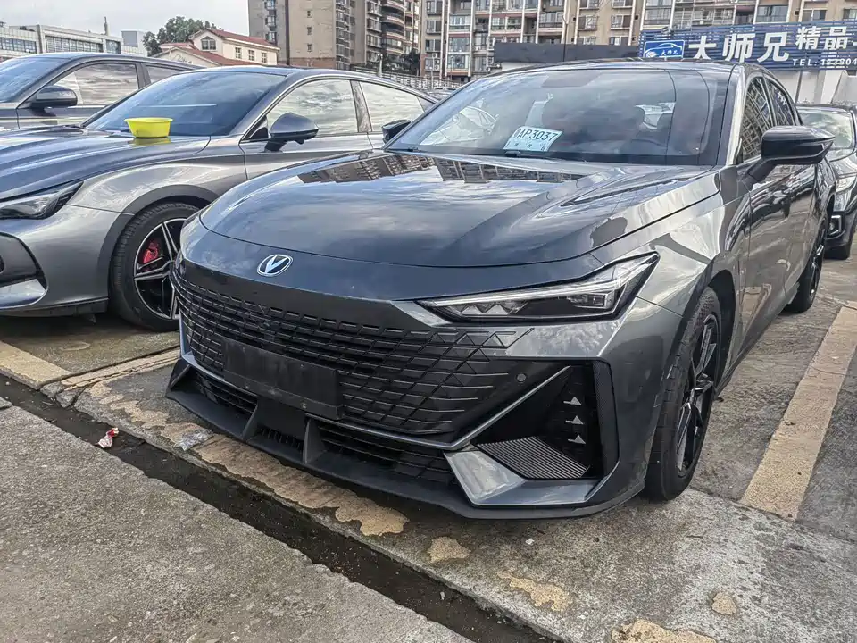 Changan UNI-V