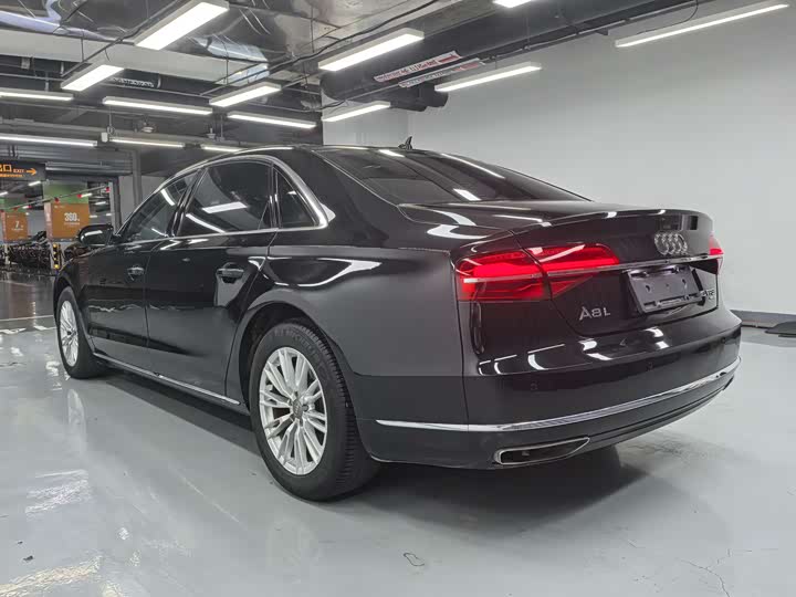 Audi A8 2014 A8 L 45 TFSI quattro Комфорт