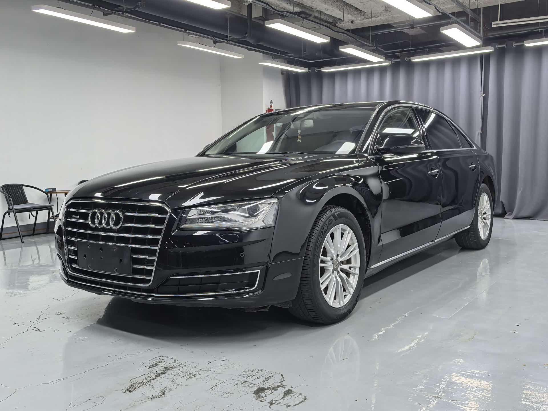Audi A8L, 2015 1