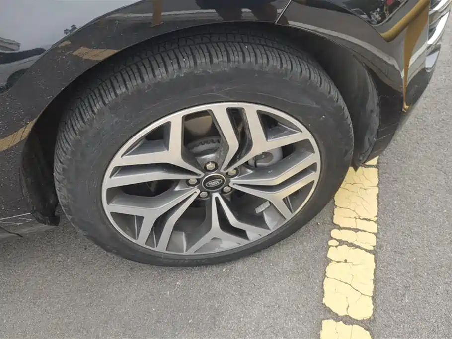 Land Rover Range Rover Aurora