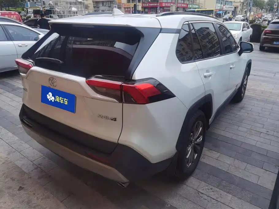 Toyota RAV4 Rongfang