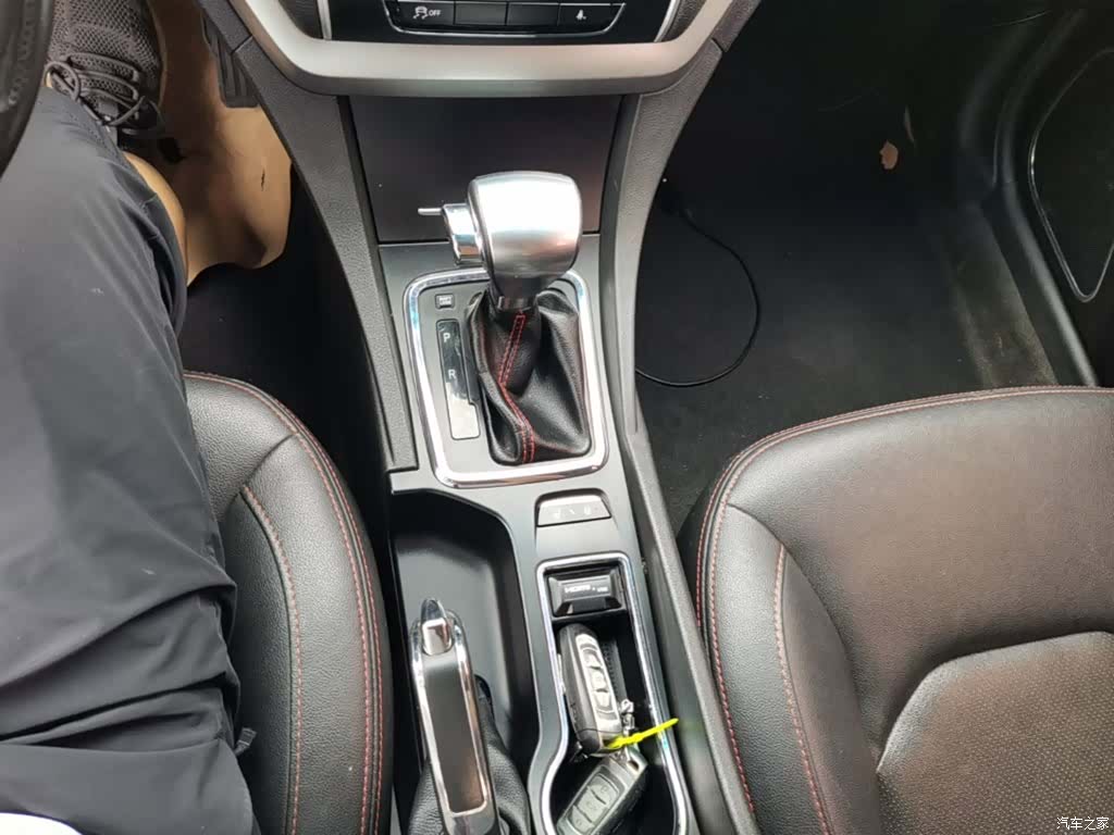 Geely Emgrand, 2015 14