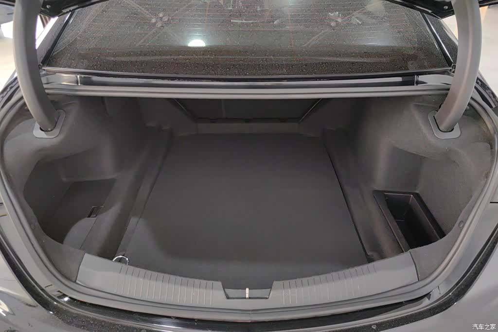 Cadillac CT5, 2023 4