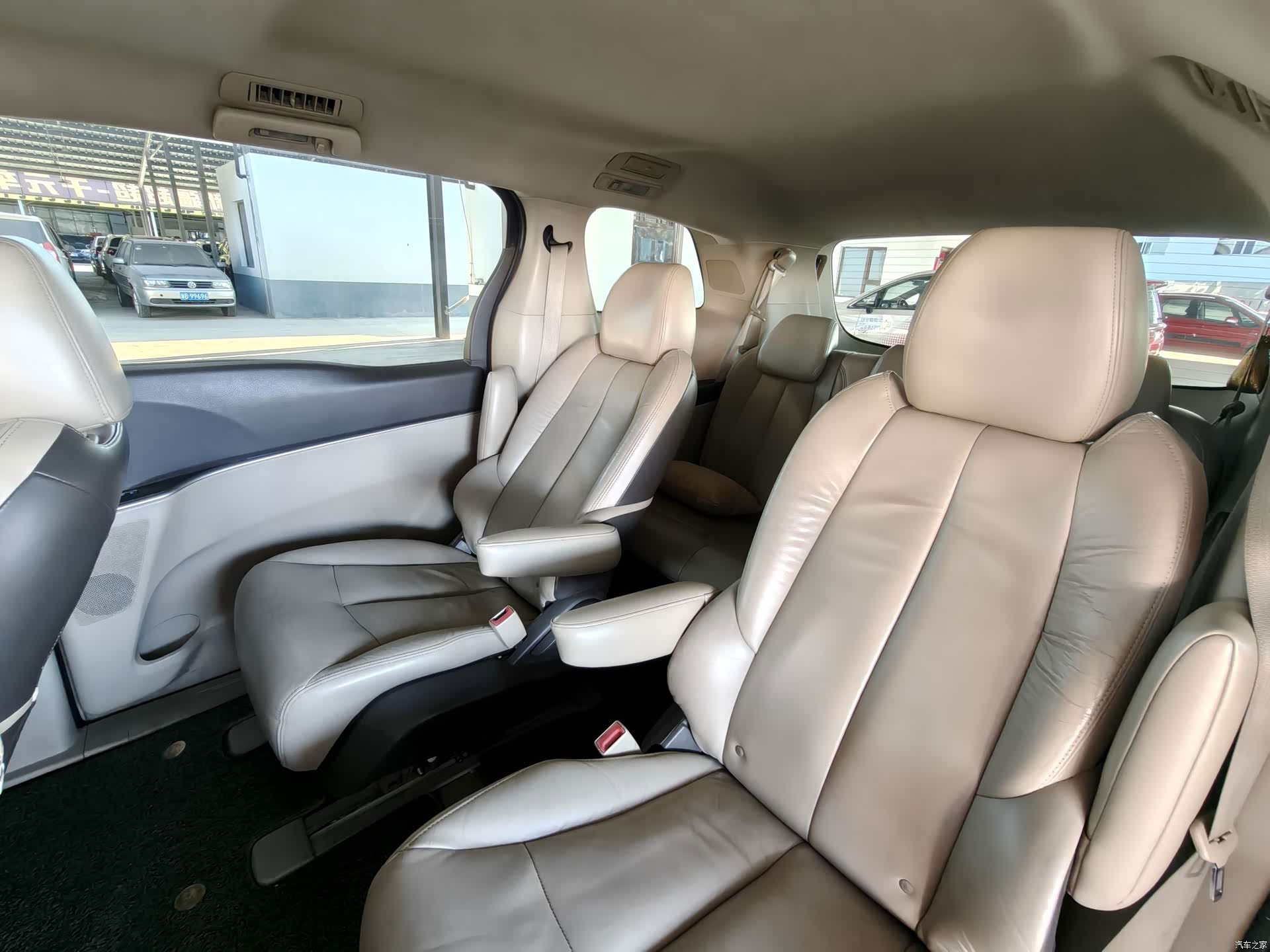 Buick GL8, 2012 6