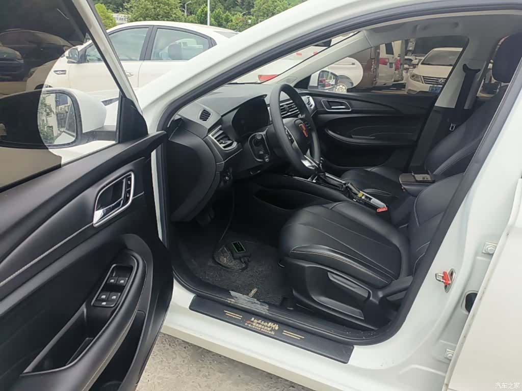 Roewe i5, 2021 16