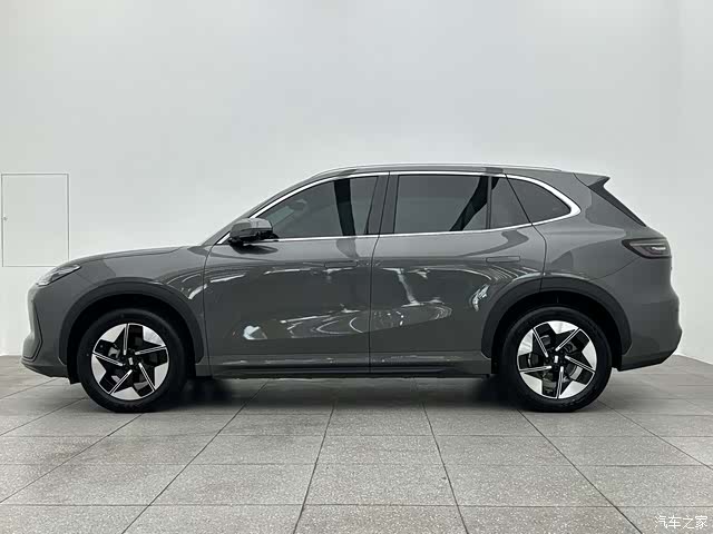 Geely Galaxy E5, 2025 8