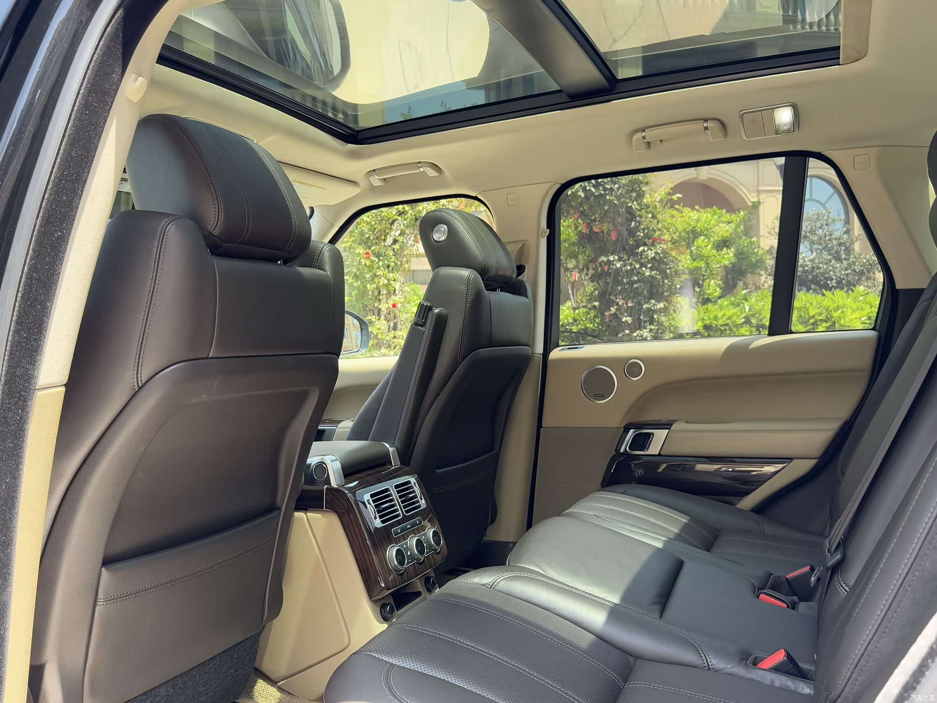 Land Rover Range Rover, 2018 11