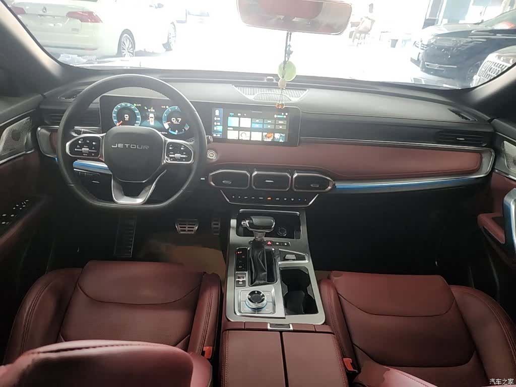 Jetour X70, 2021 10