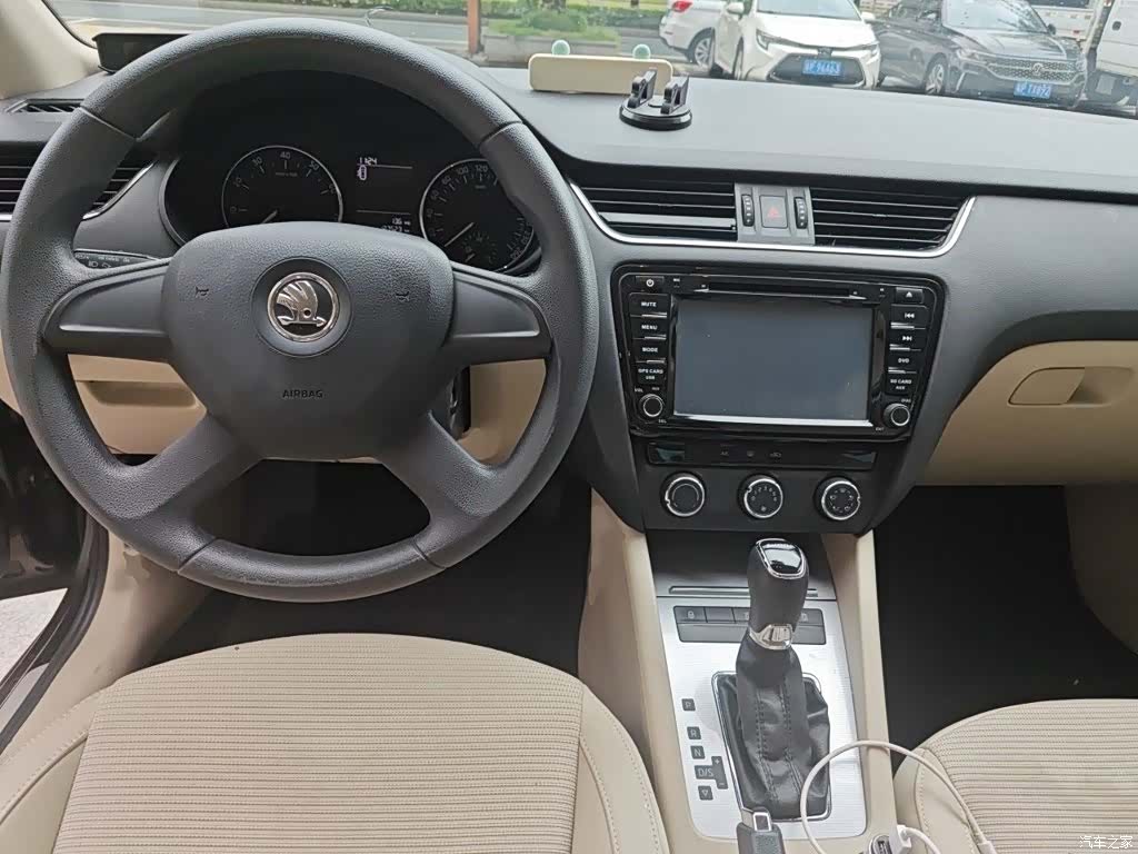 Skoda Octavia, 2014 13