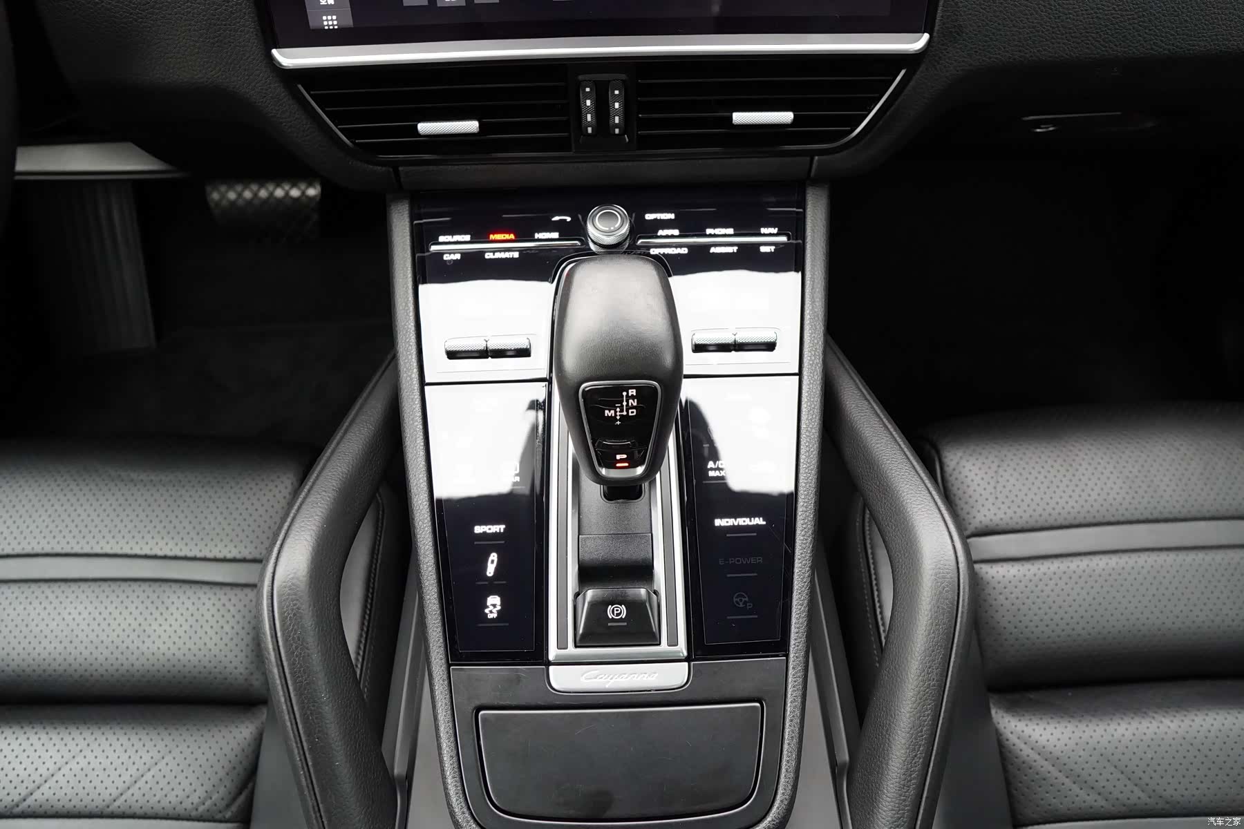 Porsche Cayenne, 2018 10