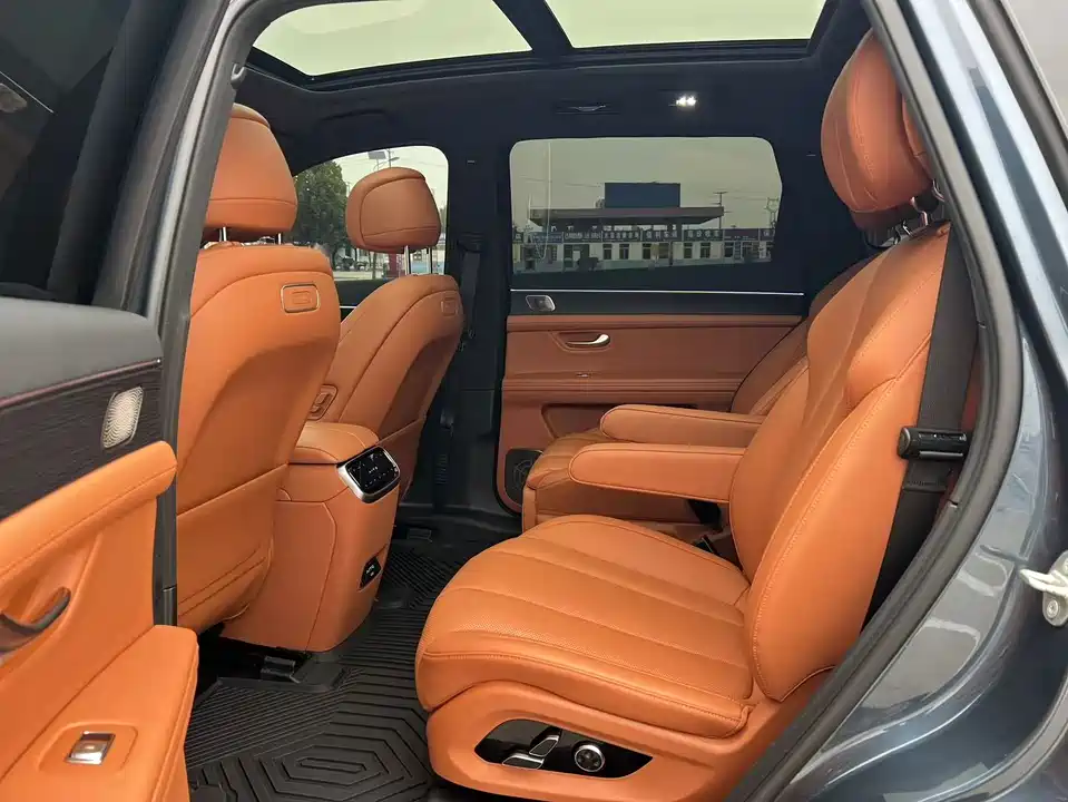 AITO Ask the world M7