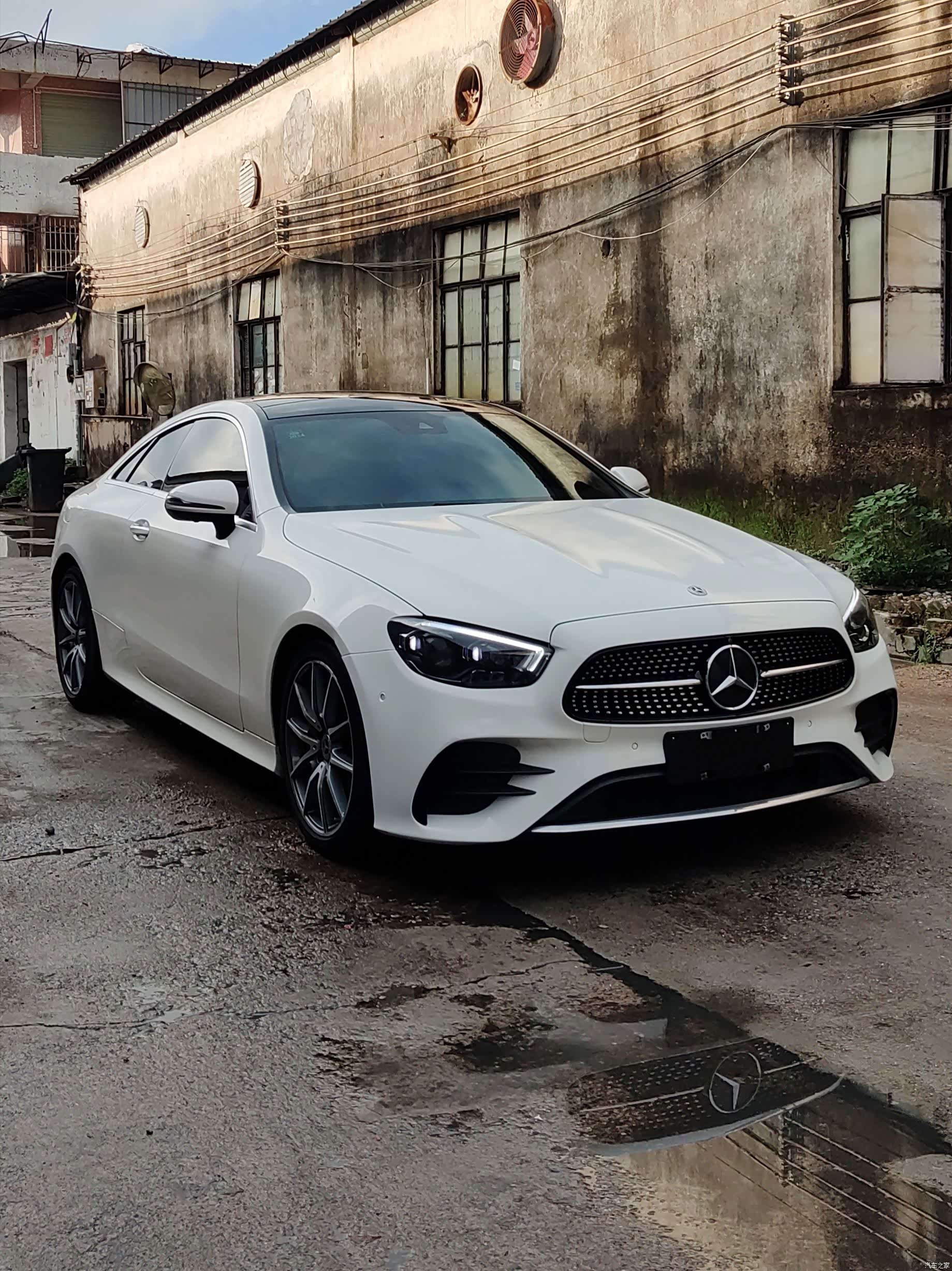Mercedes-Benz E-Class, 2022 3