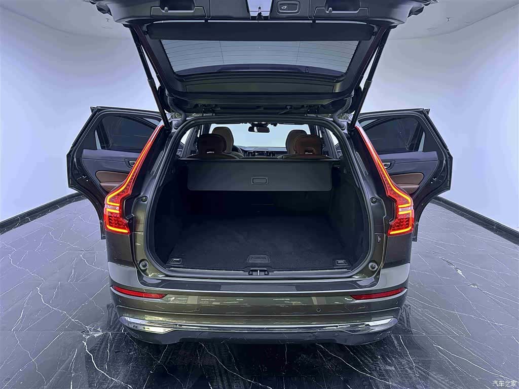 Volvo XC60, 2022 7