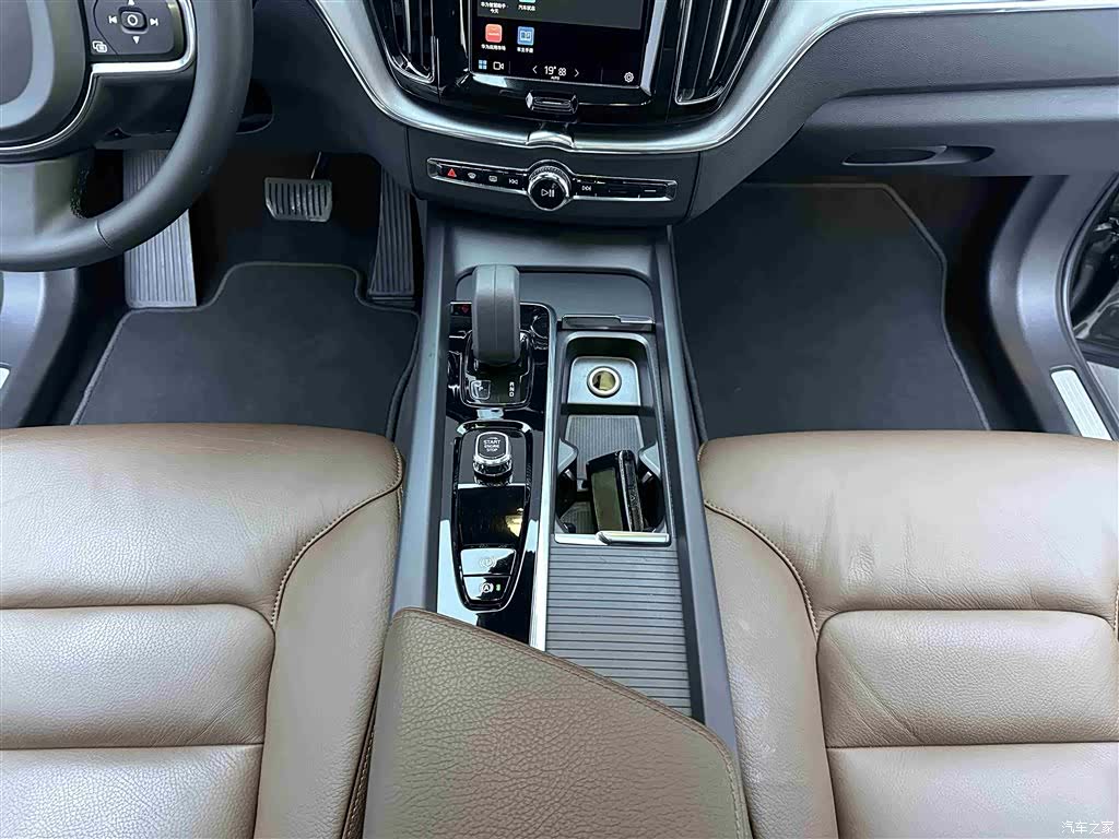 Volvo XC60, 2022 14