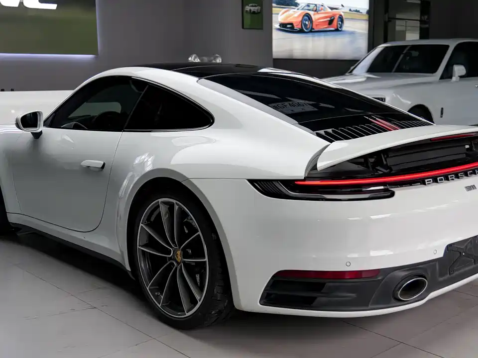 Porsche 911