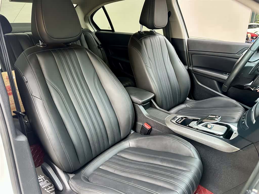 Peugeot 408, 2020 7
