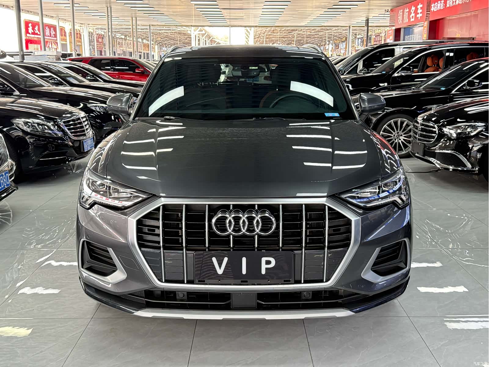 Audi Q3, 2023 4