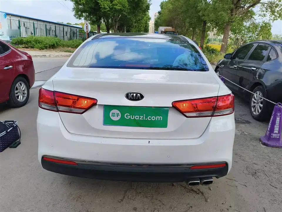Kia K4