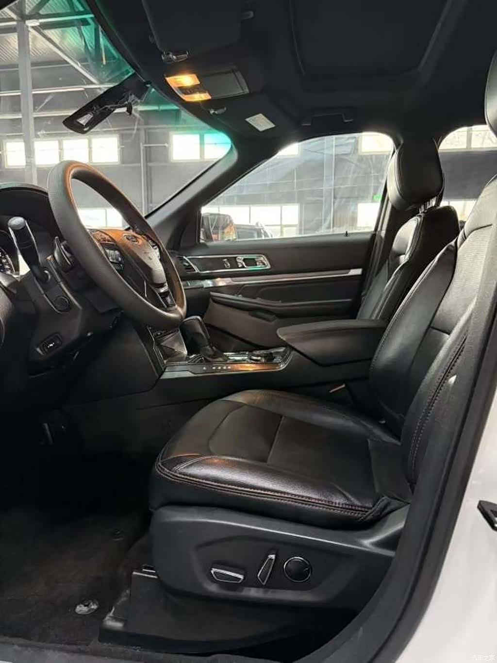 Ford Explorer, 2016 10