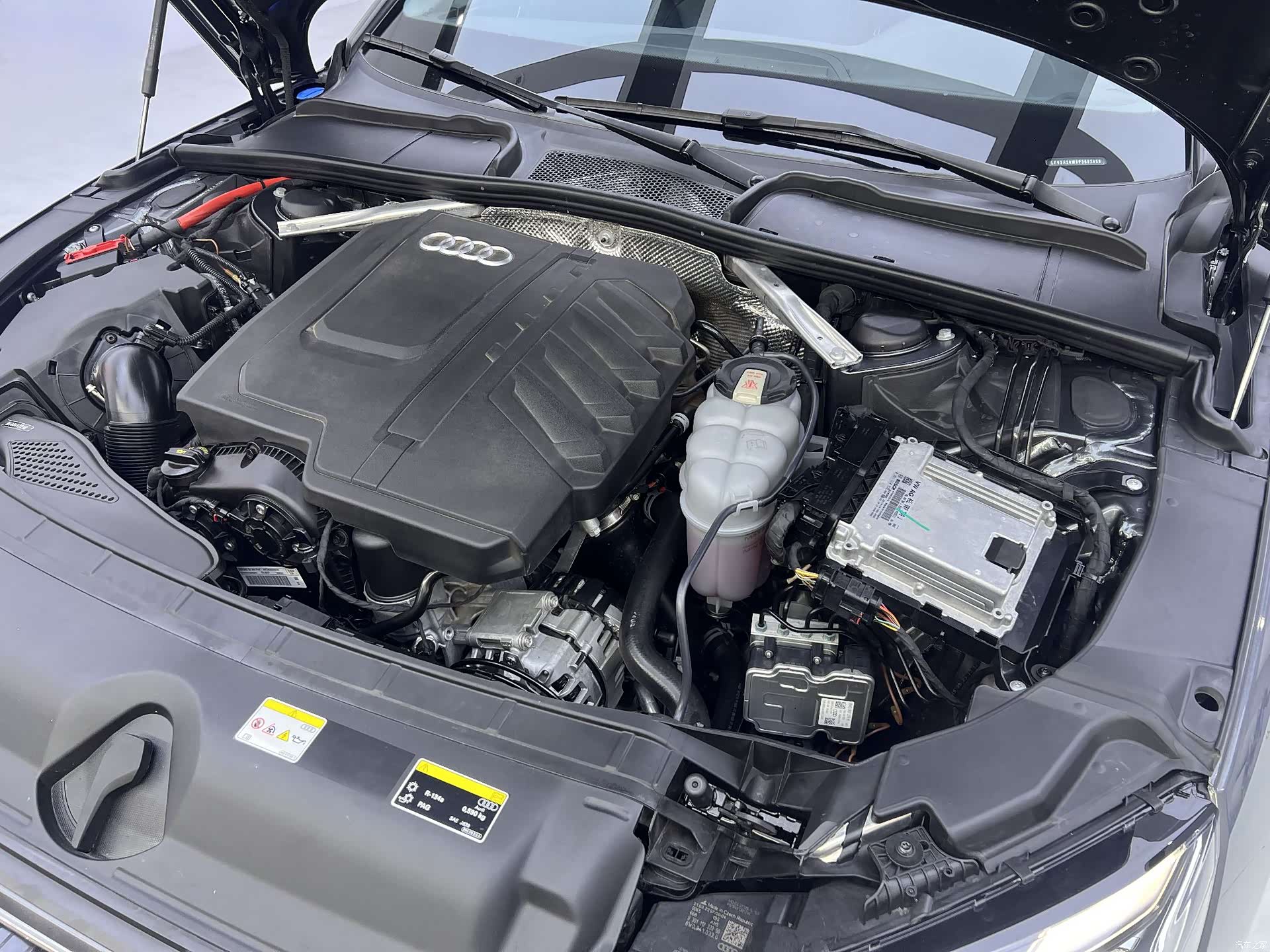 Audi A4L, 2022 11