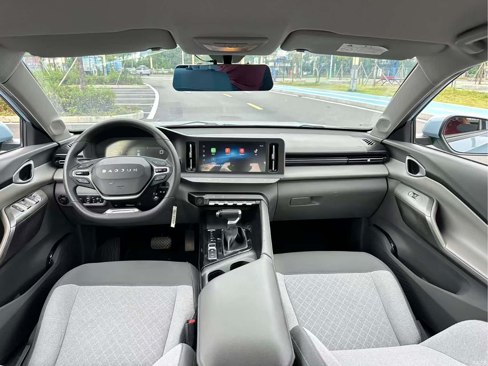 Wuling RC-5, 2021 13