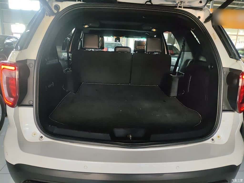 Ford Explorer, 2016 14