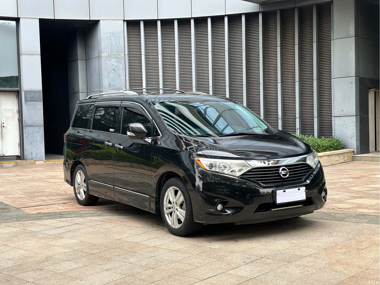 Nissan SL, 2014 3