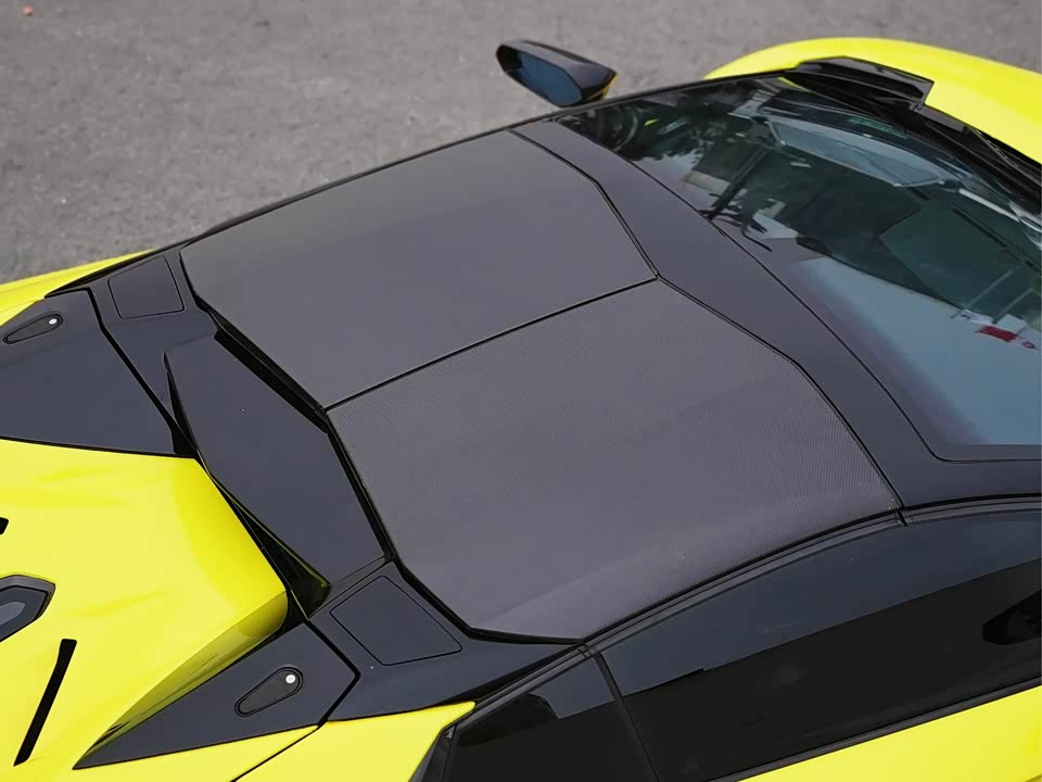 Lamborghini Aventador