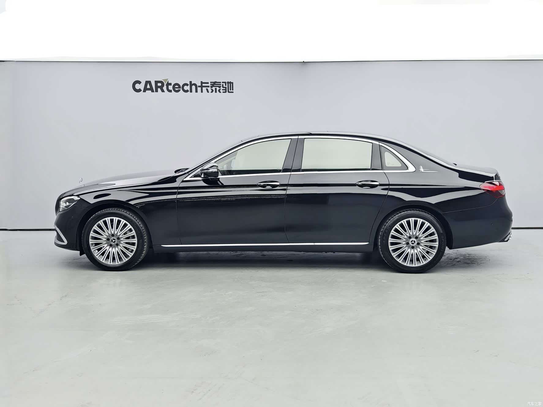Mercedes-Benz E-Class, 2021 3