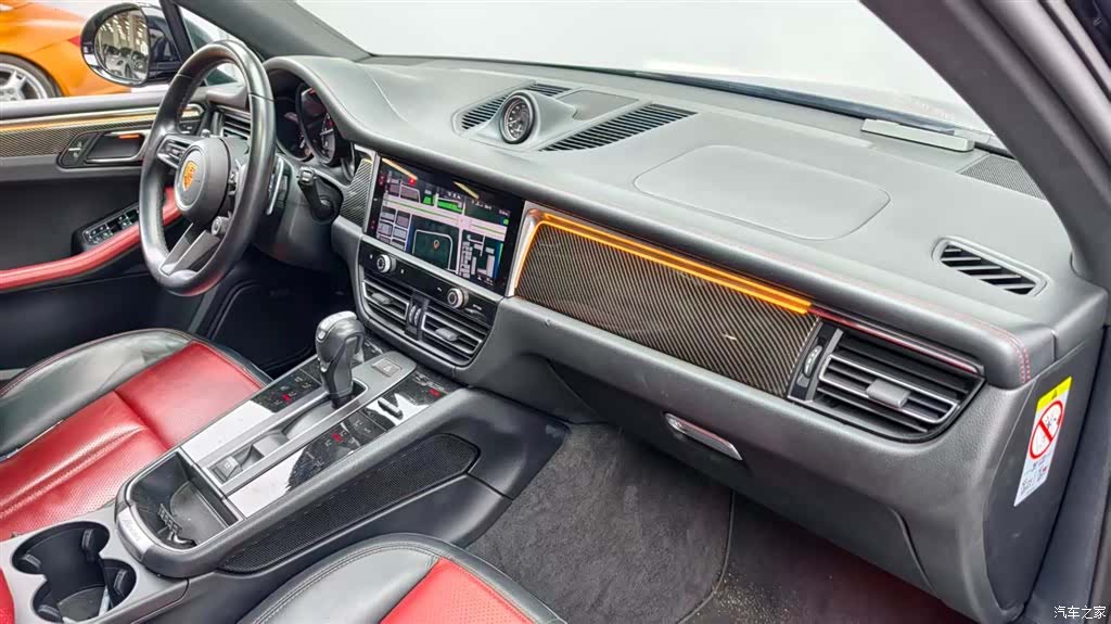 Porsche Macan, 2023 10