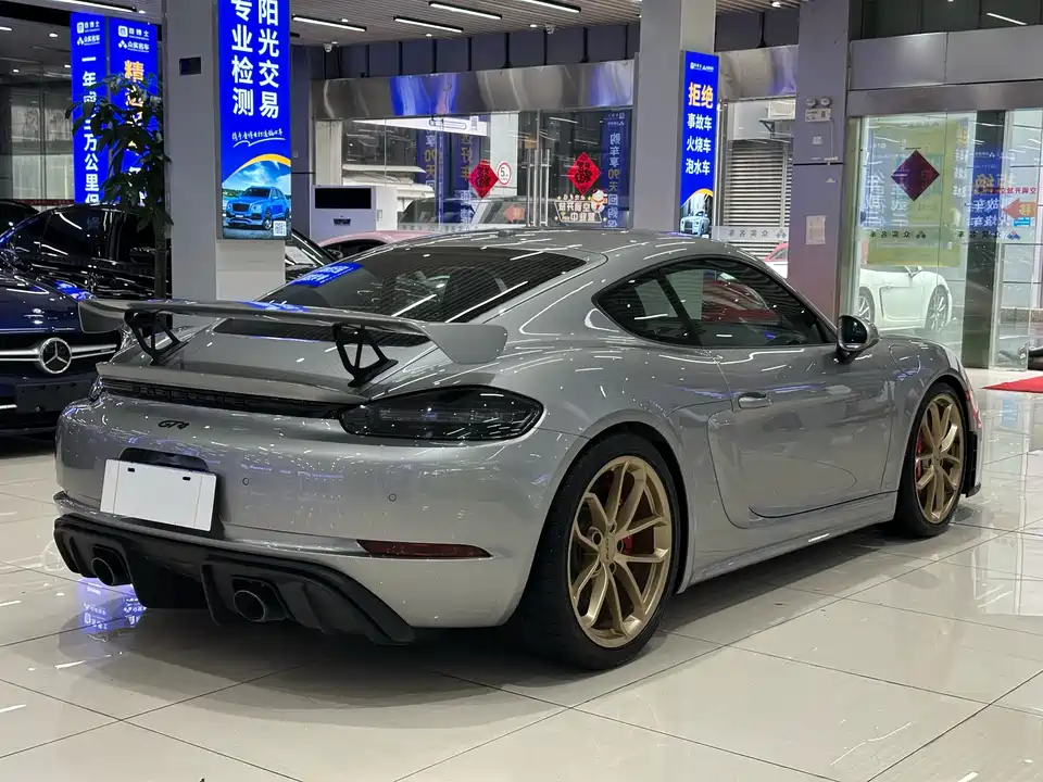 Porsche 718