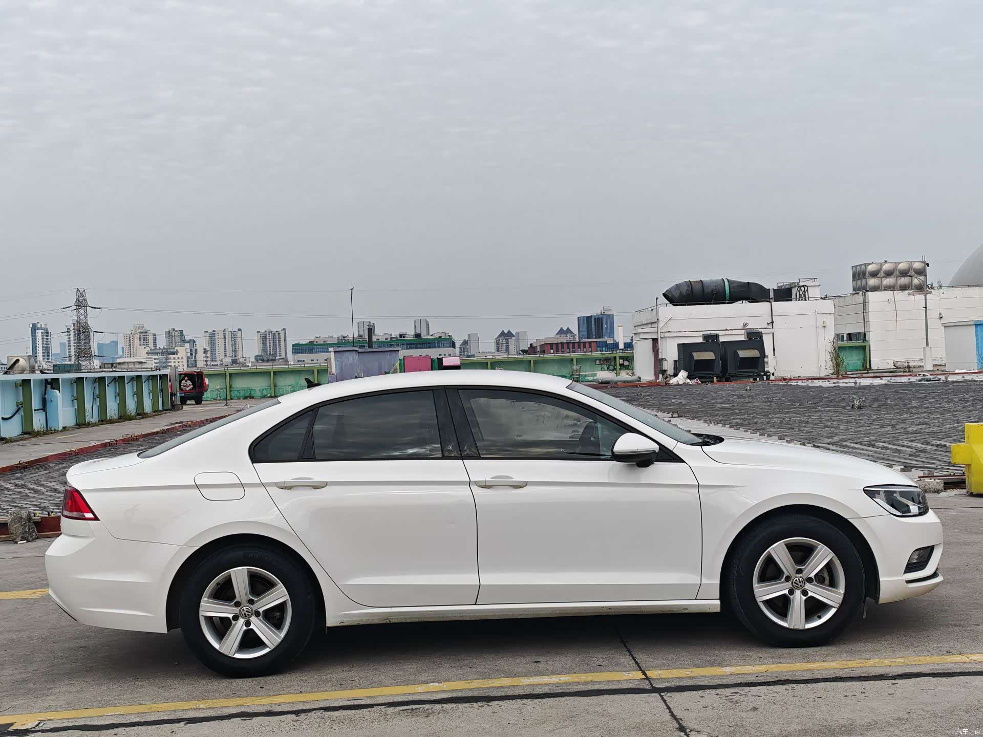 Volkswagen Lamando, 2016 4