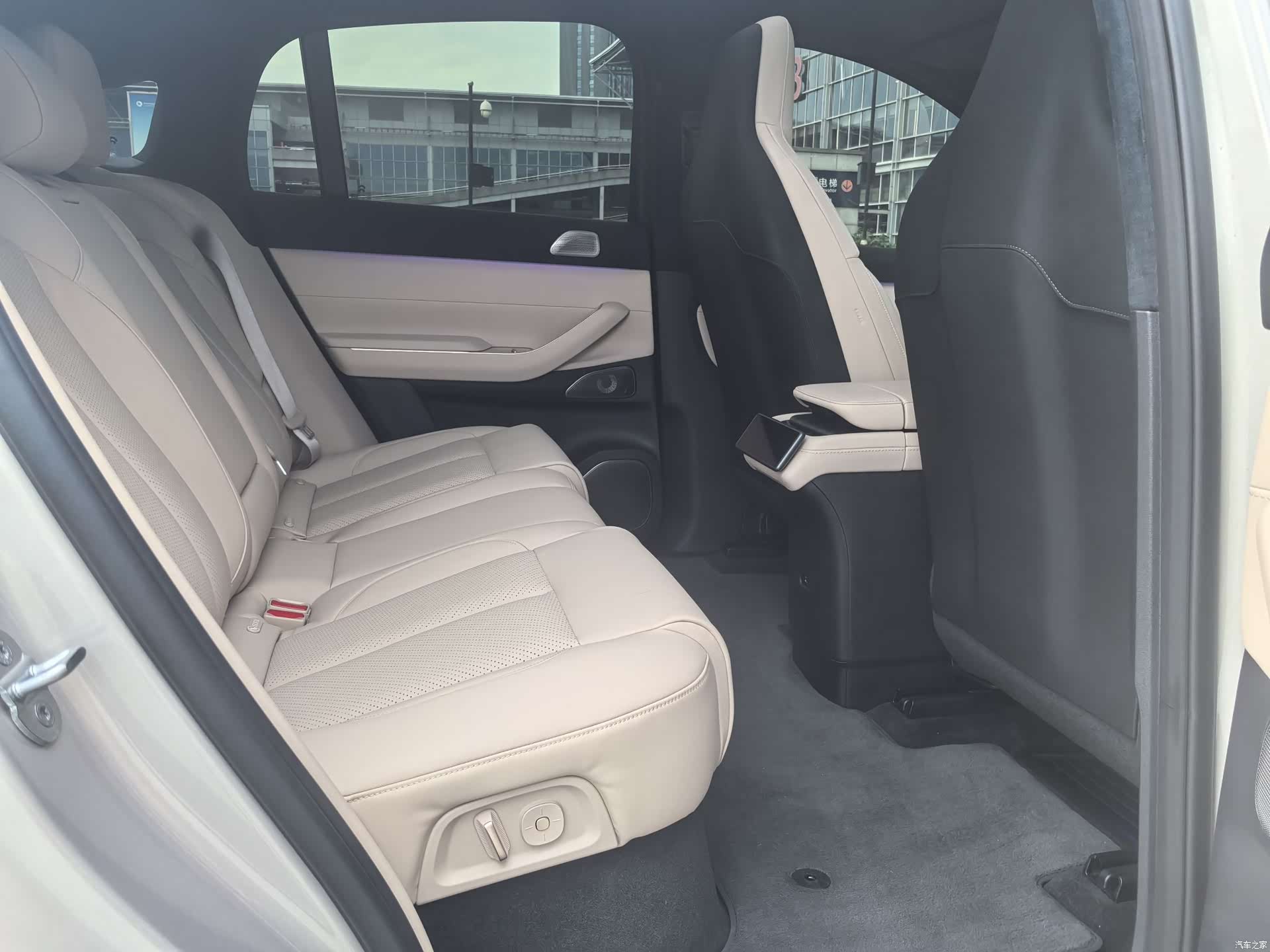 NIO EC7, 2023 12