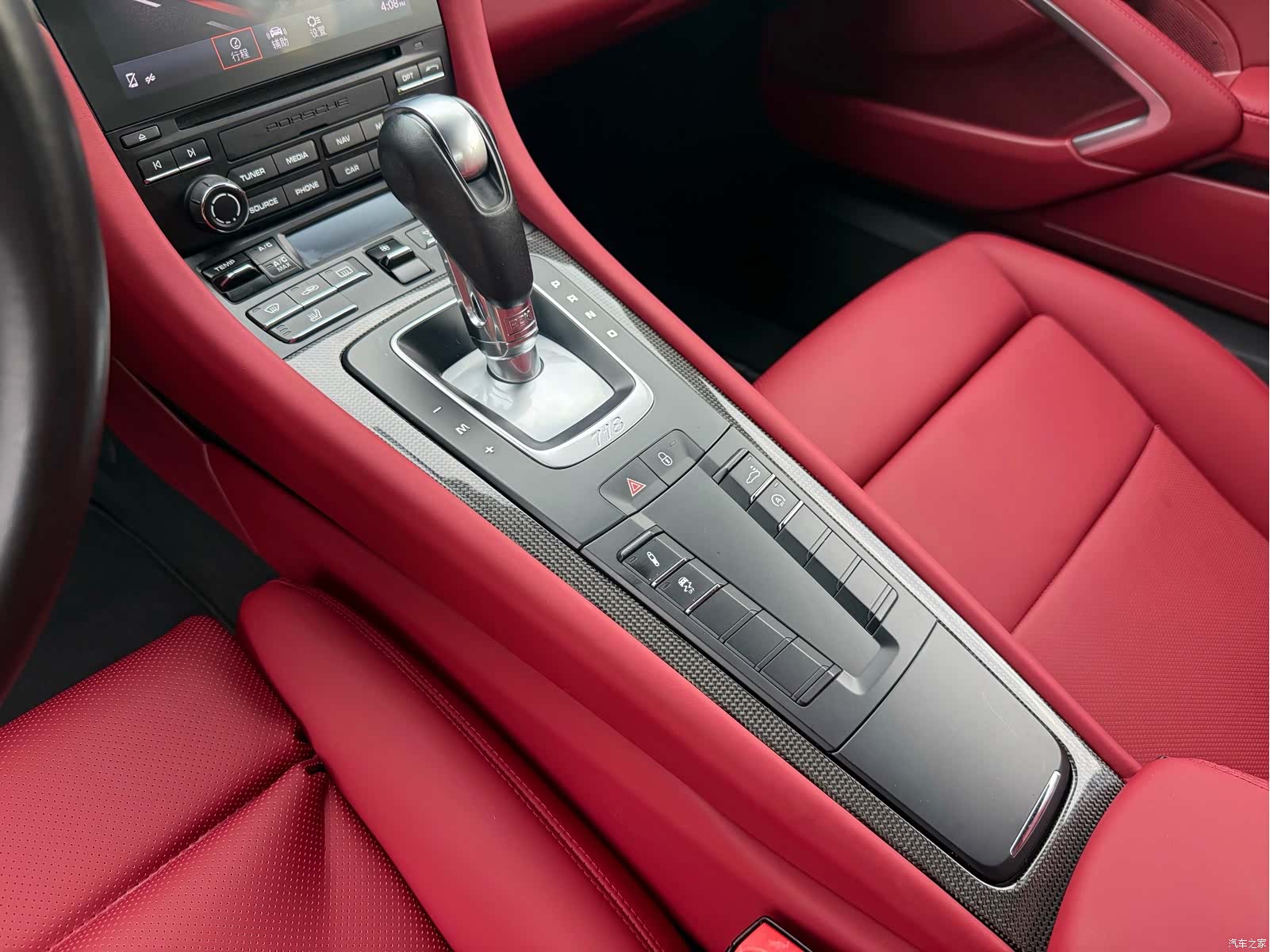 Porsche Cayman, 2017 все фото