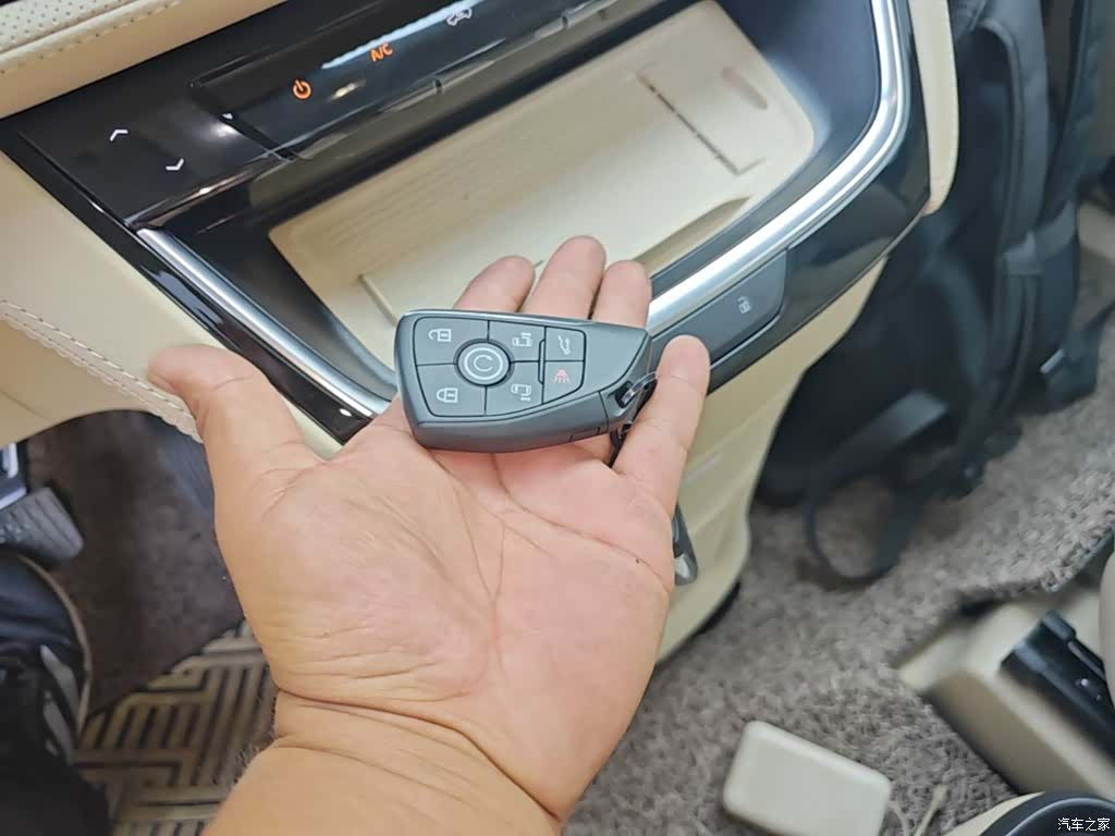 Buick GL8, 2025 17
