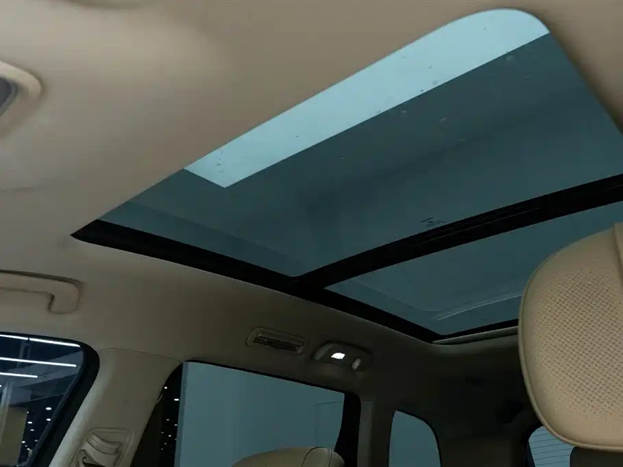 AITO Ask the world M7