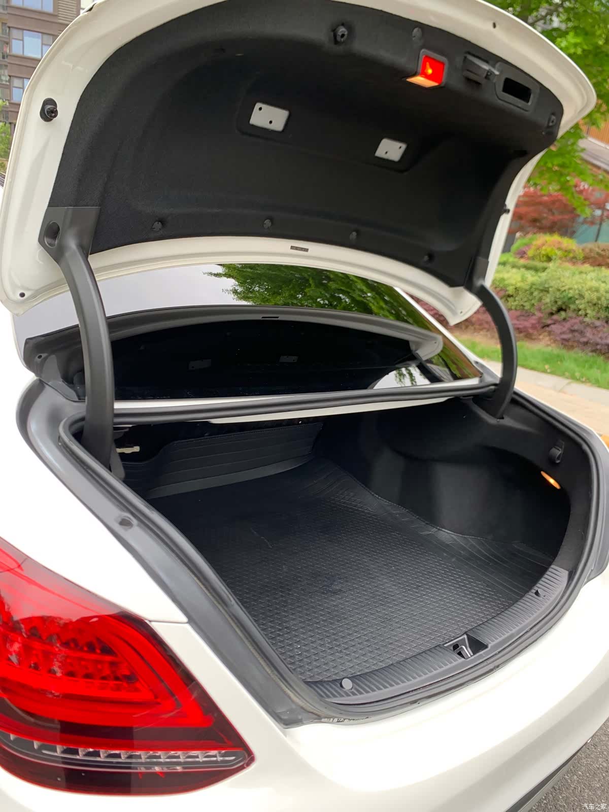 Mercedes-Benz C-Class, 2019 18